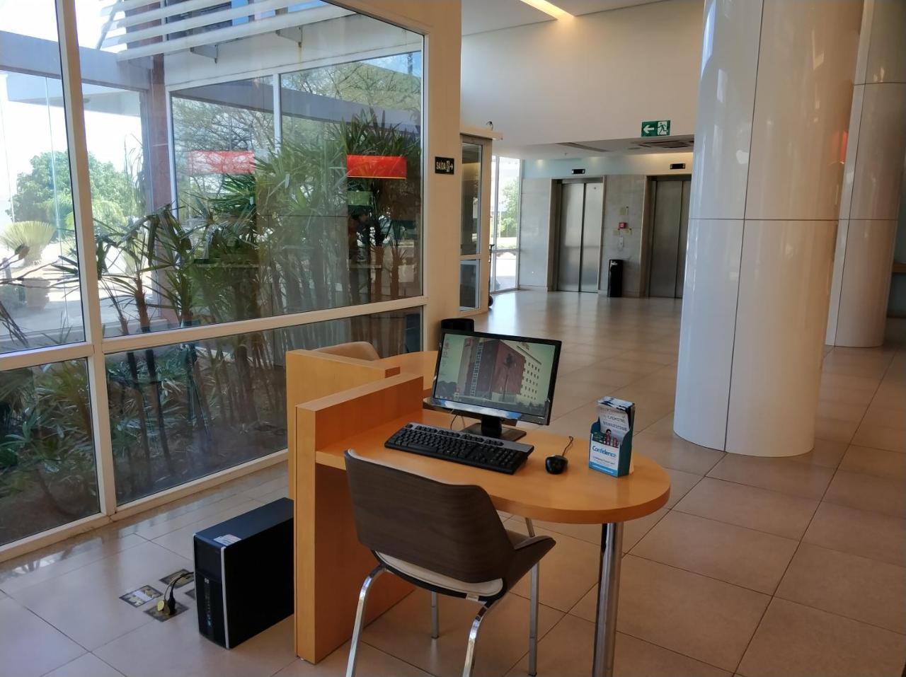 Hotel Ibis لينس المظهر الخارجي الصورة
